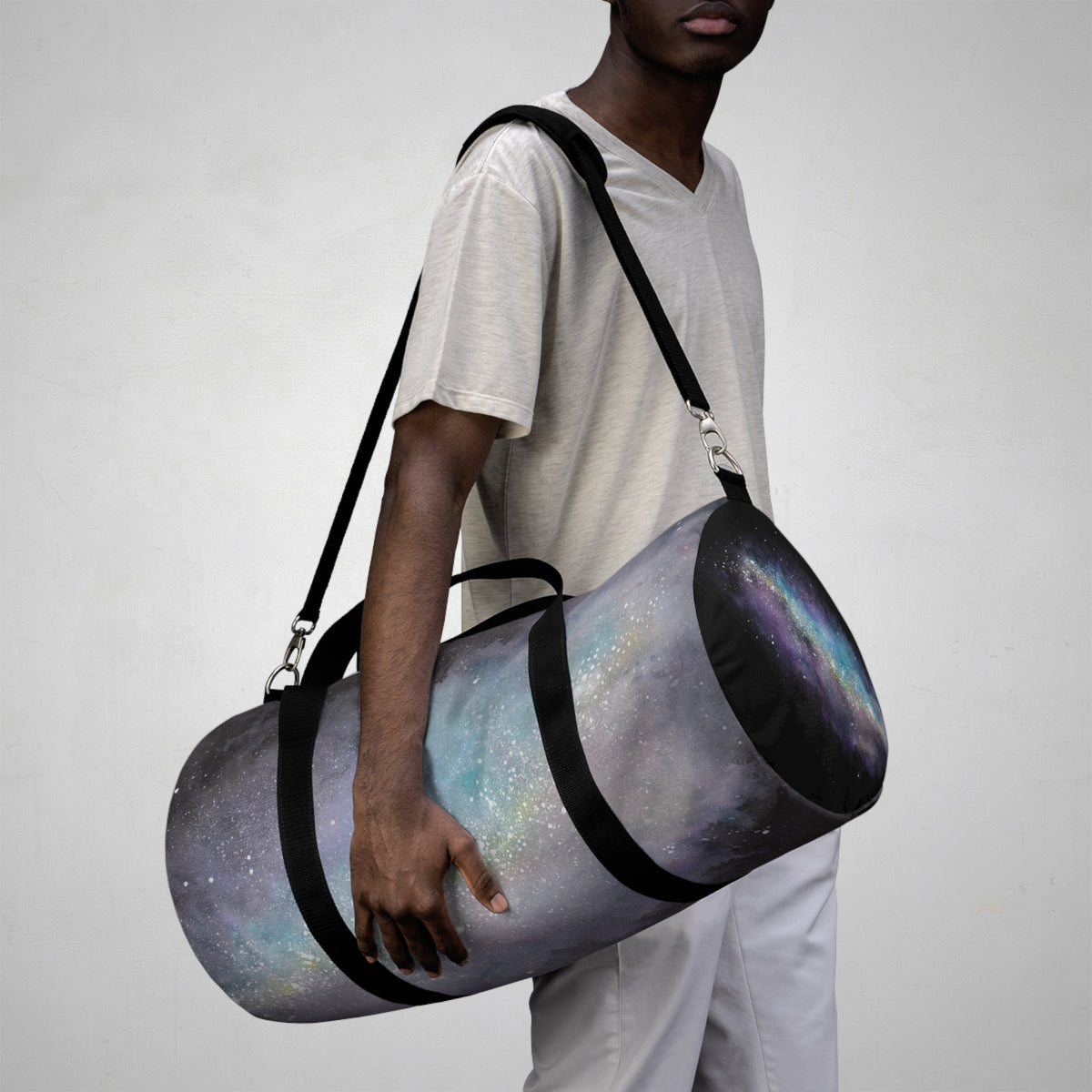 Bolso deportivo galaxia colorido fondo negro ,"Coleccion Galaxia"